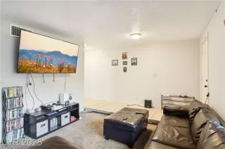 Photo #3: 2773945 Listing 