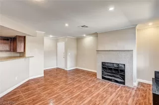 Photo #4: 2773989 Listing 