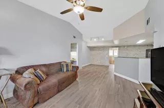 Photo #6: 2773991 Listing 