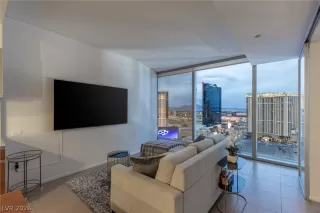 Photo #2: 2774033 Listing 