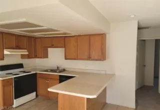 Photo #2: 2774053 Listing 