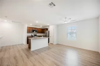 Photo #5: 2774085 Listing 