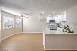 Photo #2: 2774088 Listing 