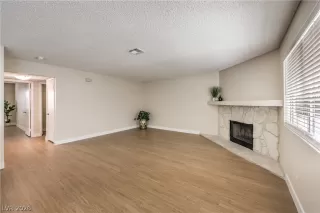 Photo #4: 2774088 Listing 