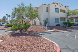 Photo #1: 2774094 Listing 