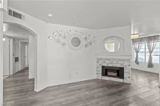 Photo #3: 2774094 Listing 