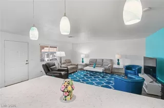 Photo #5: 2774112 Listing 