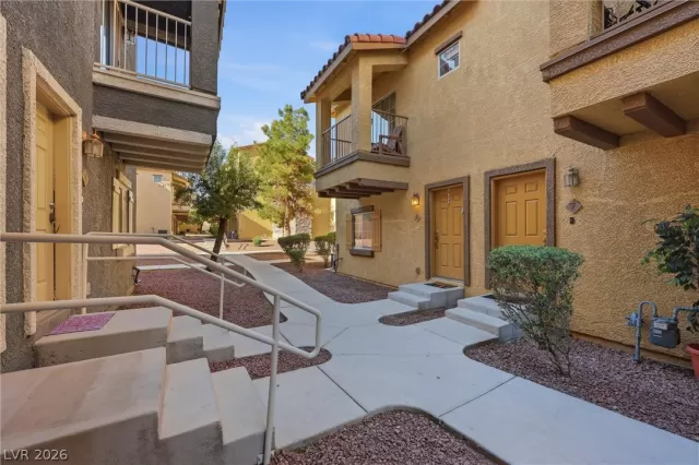 MLS: 2774147 Condo For Sale