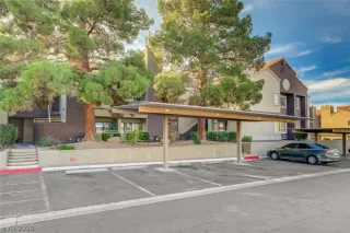 Photo #3: 2774161 Listing 