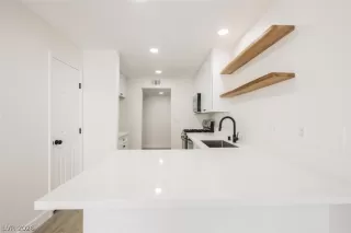 Photo #2: 2774175 Listing 