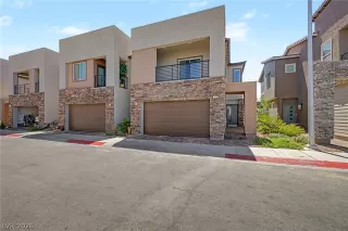 Photo #1: 2774180 Listing 