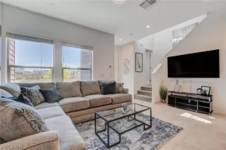 Photo #2: 2774182 Listing 