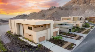 Photo #2: 2774184 Listing 