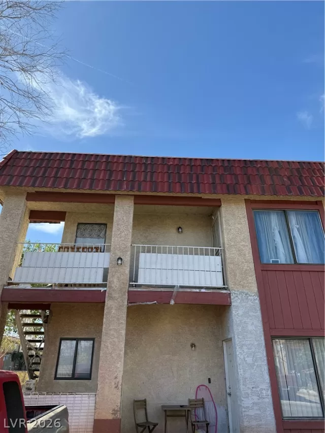 MLS: 2774190 Condo For Sale