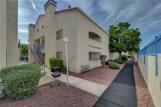 Photo #5: 2774207 Listing 