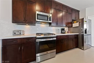 Photo #1: 2774381 Listing 