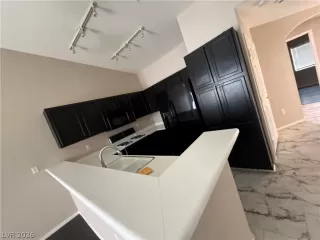 Photo #6: 2774437 Listing 