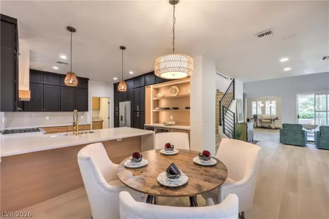 MLS: 2774442 Condo For Sale