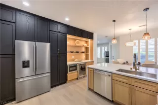 Photo #4: 2774442 Listing 