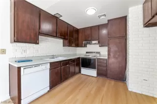 Photo #2: 2774492 Listing 