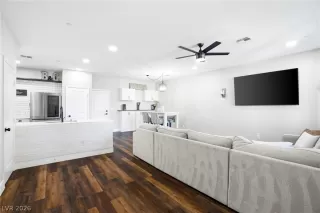 Photo #2: 2774532 Listing 