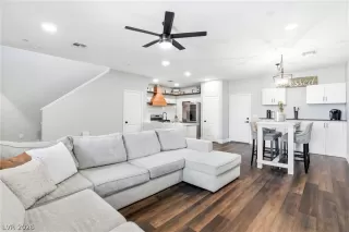 Photo #3: 2774532 Listing 