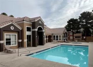 Photo #2: 2774605 Listing 