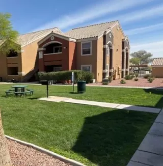 Photo #3: 2774605 Listing 