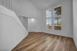 Photo #4: 2774610 Listing 