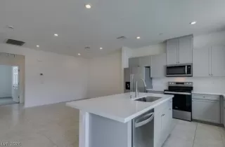 Photo #4: 2774611 Listing 