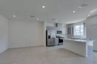 Photo #5: 2774611 Listing 