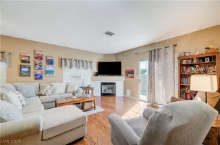Photo #3: 2774616 Listing