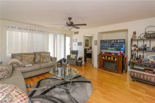 Photo #5: 2774666 Listing 