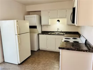 Photo #5: 2774717 Listing 