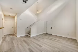 Photo #4: 2774721 Listing 