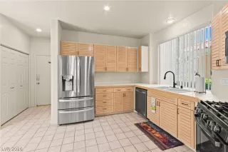 Photo #2: 2774805 Listing 