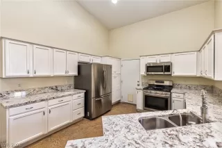 Photo #4: 2774809 Listing 