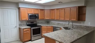 Photo #3: 2774877 Listing 