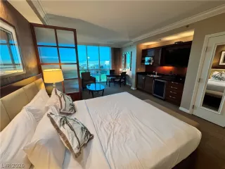 Photo #1: 2774962 Listing 