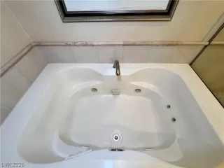 Photo #3: 2774962 Listing 