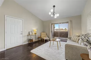 Photo #5: 2774985 Listing 