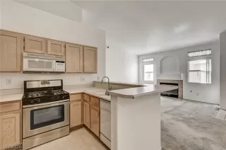 Photo #5: 2775019 Listing 