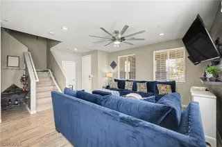 Photo #5: 2775089 Listing 