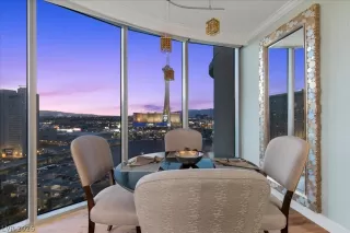 Photo #4: 2775093 Listing 