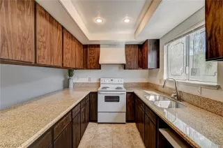 Photo #3: 2775102 Listing 