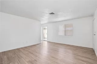 Photo #3: 2775116 Listing 