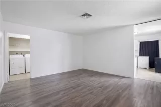 Photo #5: 2775116 Listing 