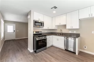 Photo #1: 2775126 Listing 