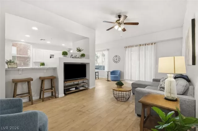 MLS: 2775165 Condo For Sale