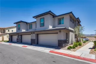 Photo #2: 2775182 Listing 